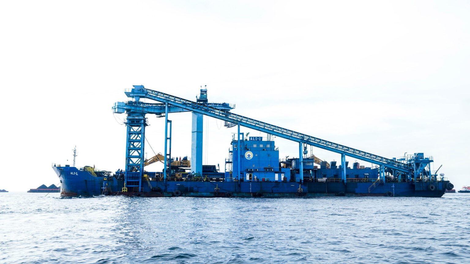 Floating Transhipper Unit – PT Ancara Logistics Indonesia Tbk